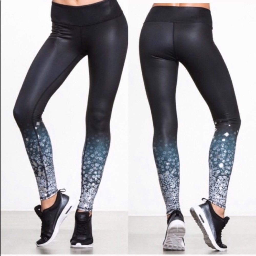 ALO Yoga Airbrush Black Brilliance Floral Leggings XS
